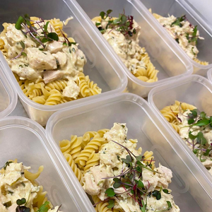 Creamy Alfredo Chicken Pasta with Spinach